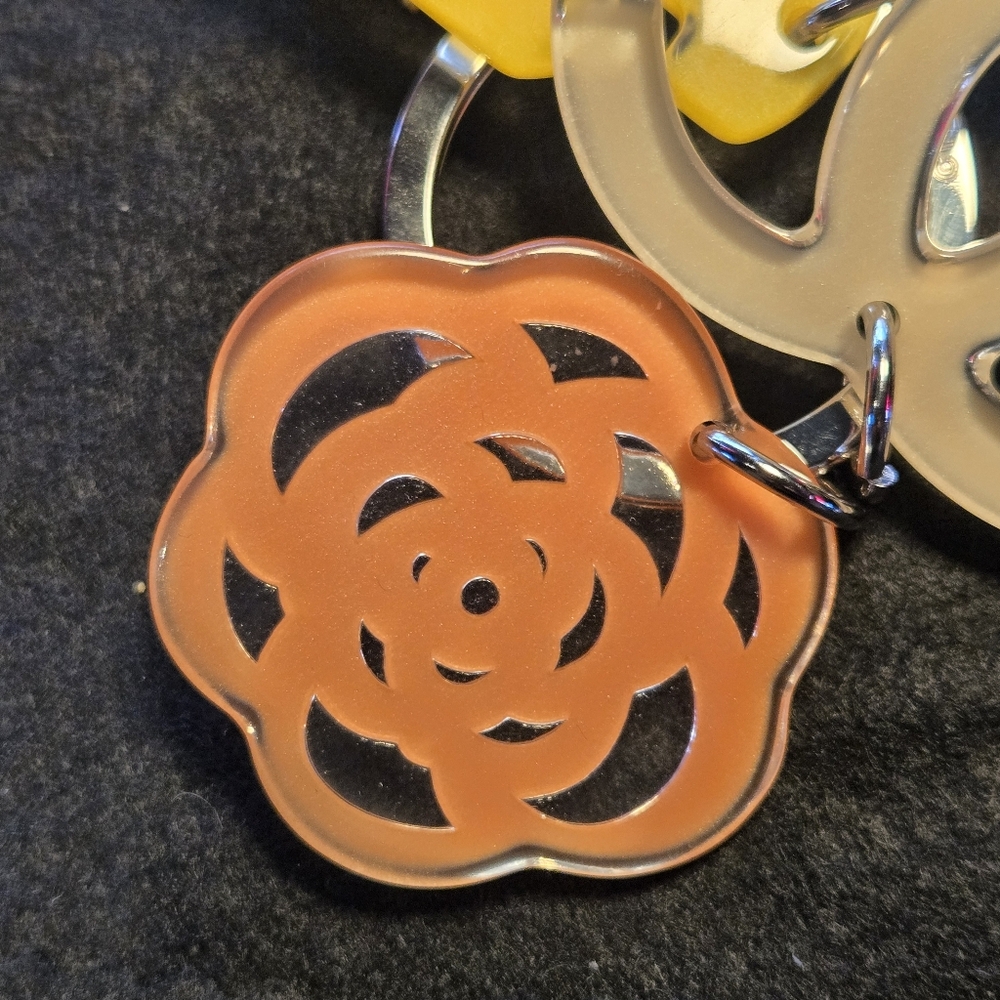 #104 -  Authentic Chanel Coco Mark Key Charm / Key Holder - Picture 8 of 16